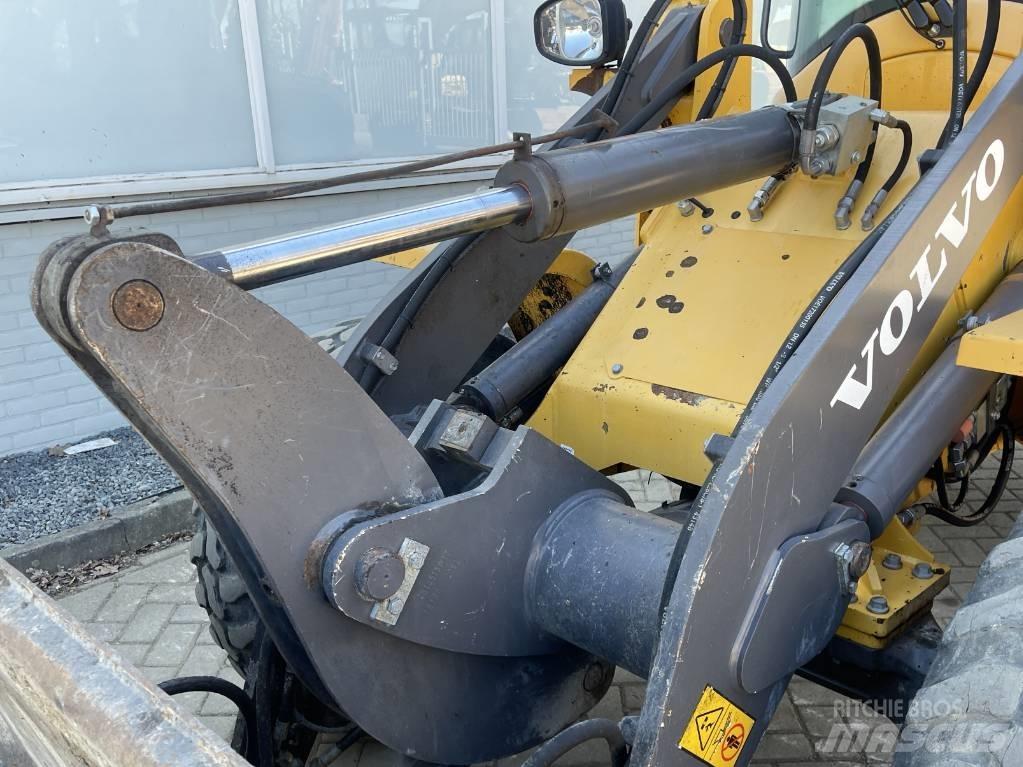 Volvo L 30 G     2018     CE Pyöräkuormaajat