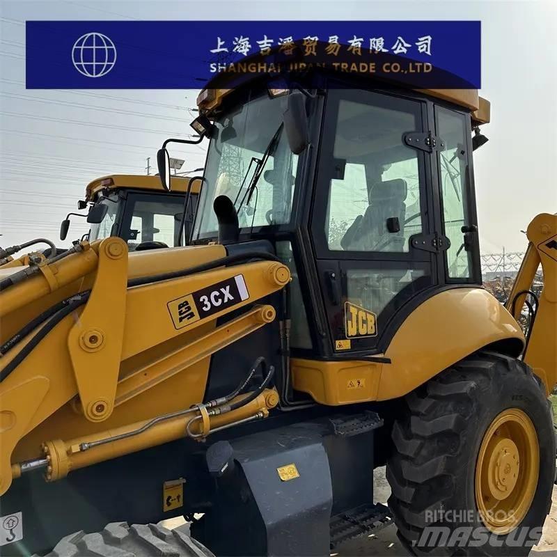 JCB 3 CX Pyöräkuormaajat