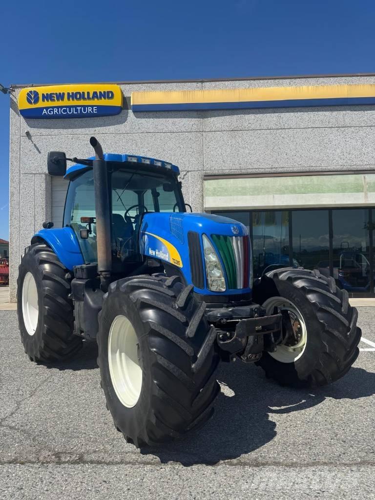 New Holland TG 285 Traktorit