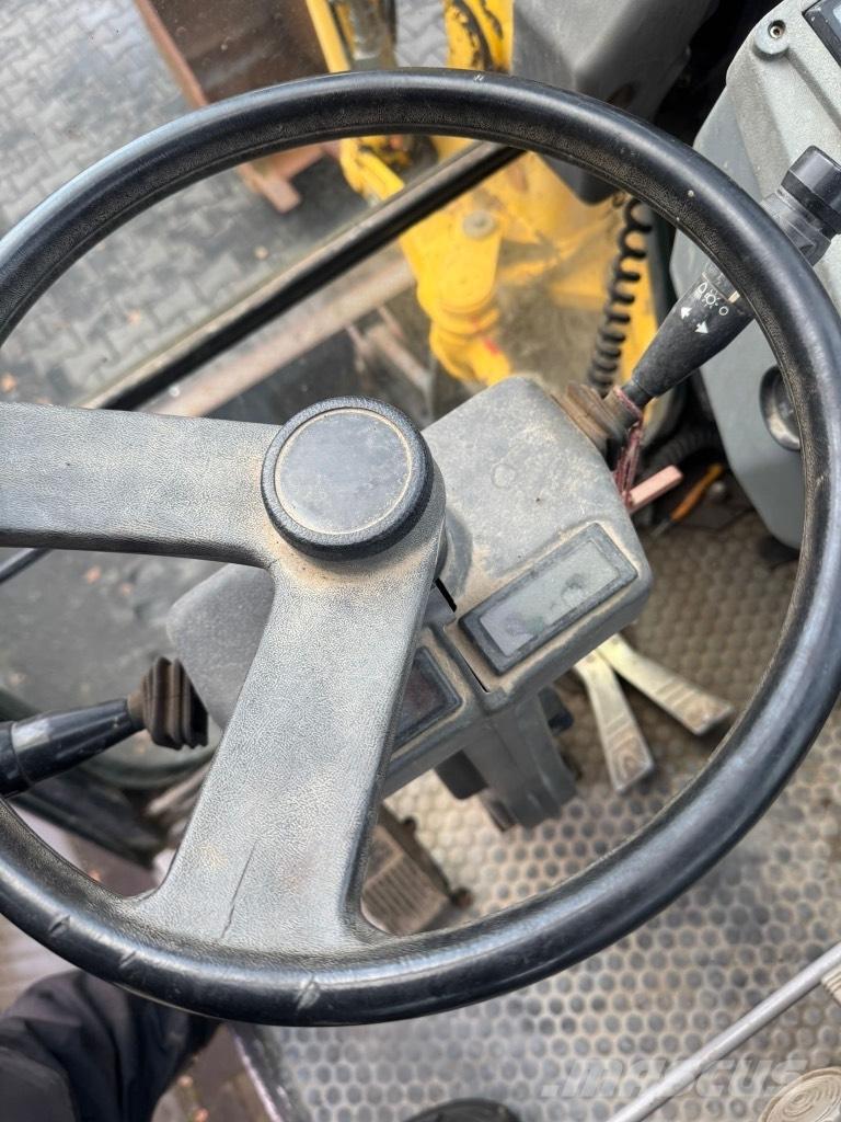 Kramer-allrad 812 Midikaivukoneet 7t - 12t