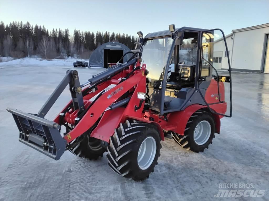 Flexitrac 1238 CAB Pienkuormaajat