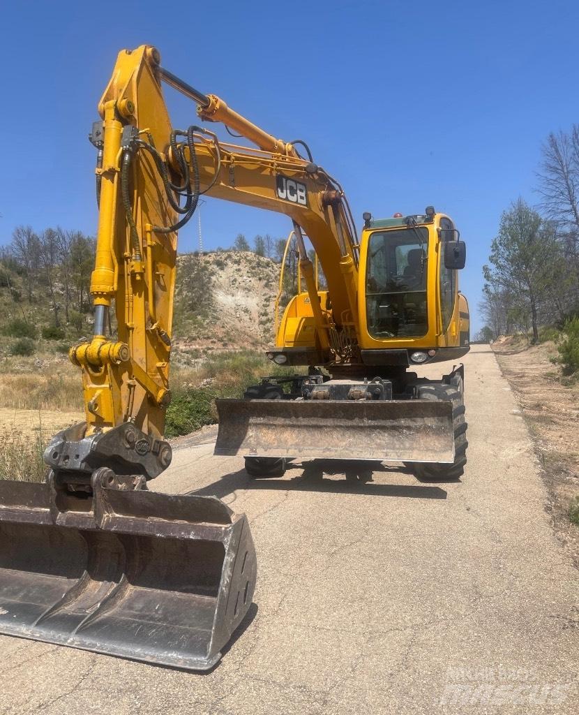 JCB JS 145 W Pyöräkaivukoneet