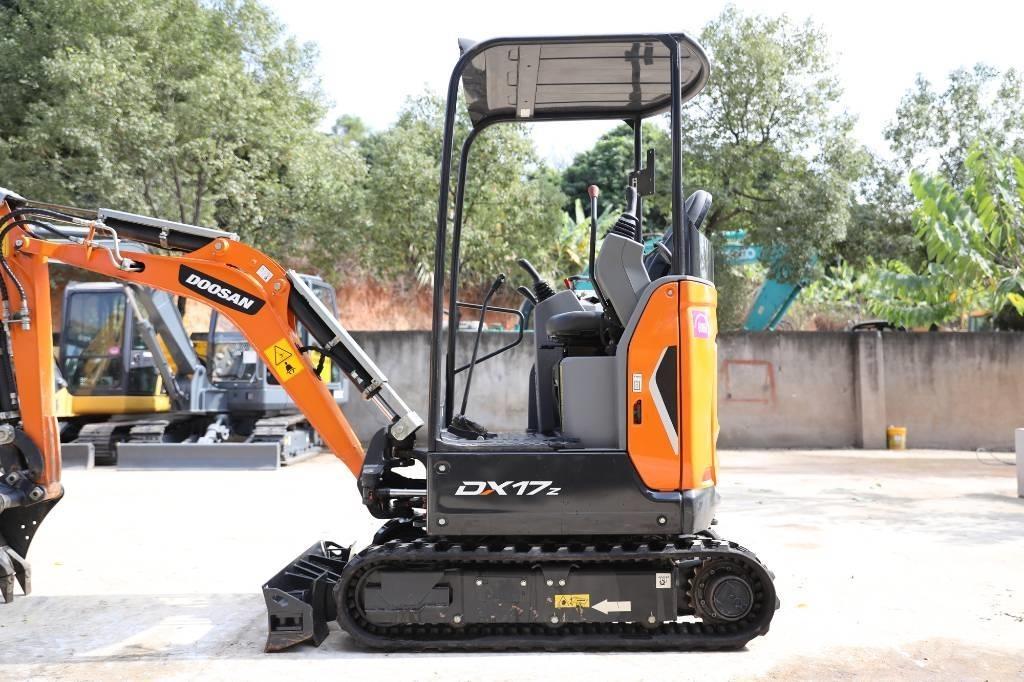 Doosan DX 17 Telakaivukoneet