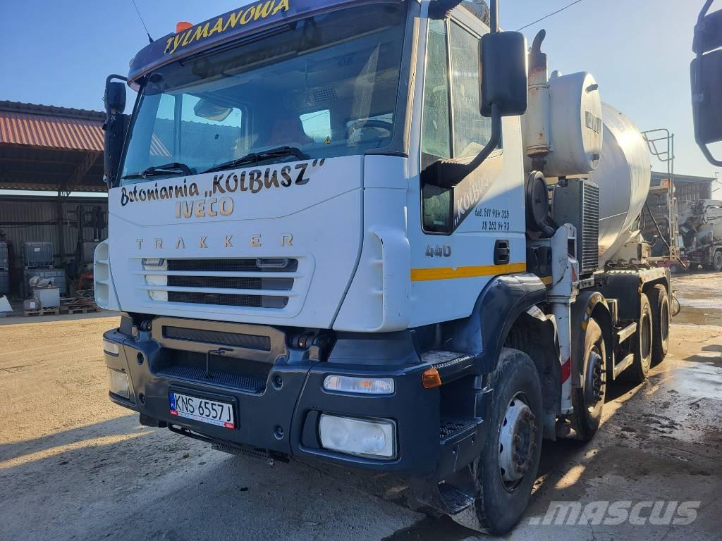 Iveco Trakker Betonikuorma-autot