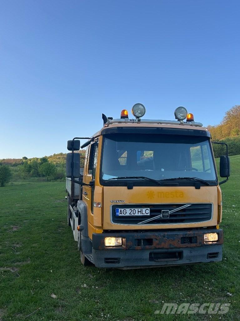 Volvo FL 6 Nosturiautot