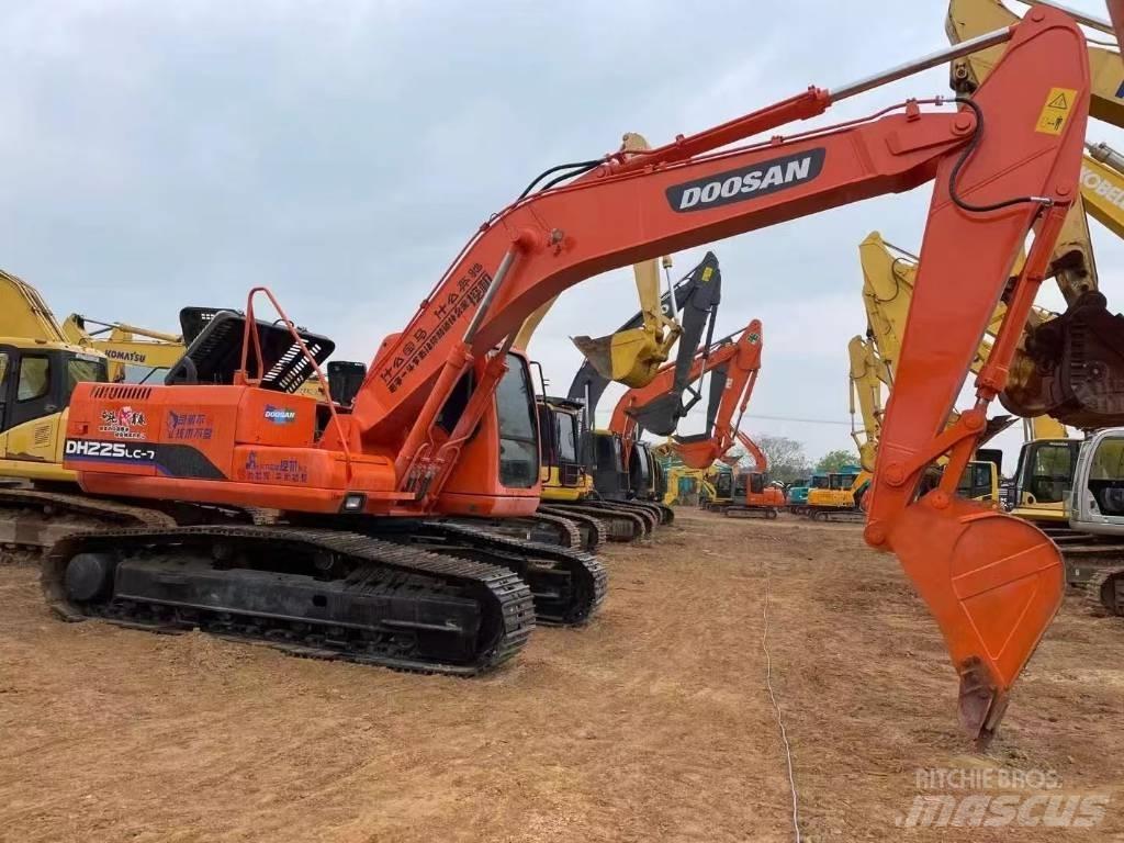 Doosan 225-7 Telakaivukoneet