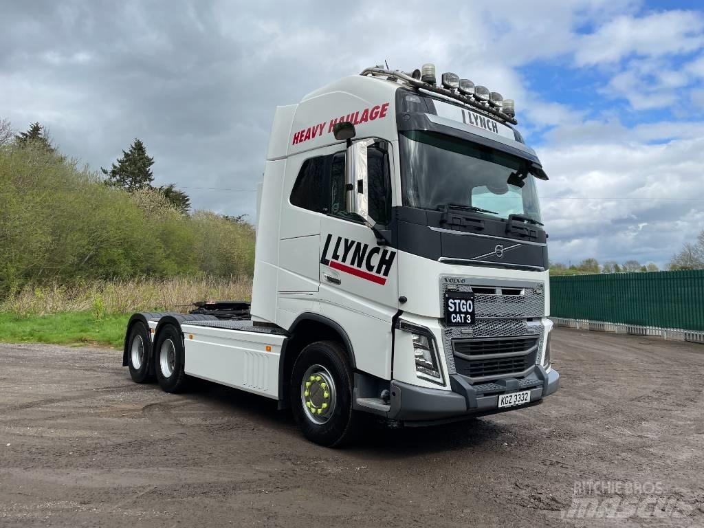Volvo FH 16 750 6x4 Vetopöytäautot
