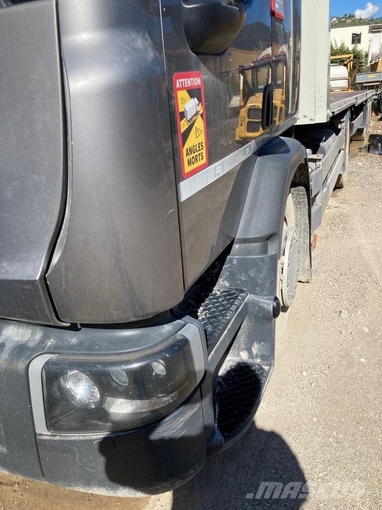 Renault Premium Vetopöytäautot