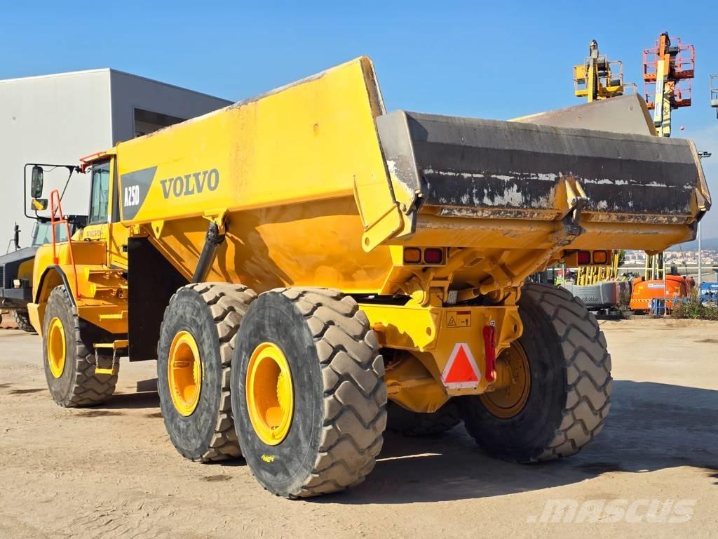 Volvo A25 D Minidumpperit