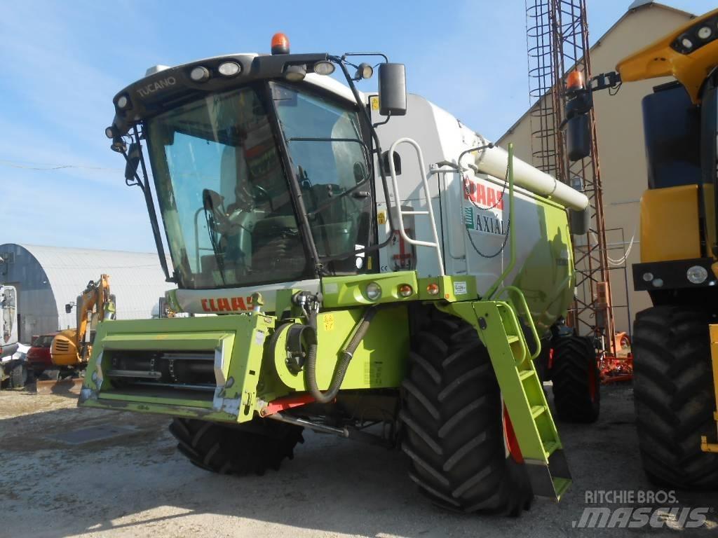 CLAAS Tucano 440 Leikkuupuimurit