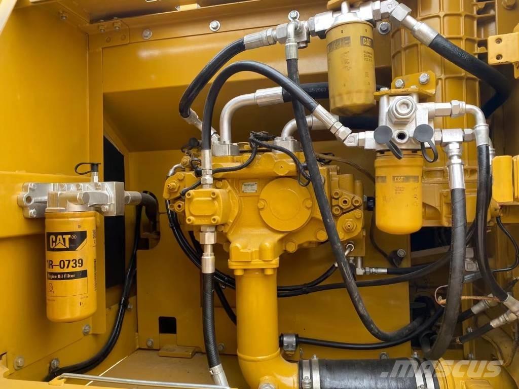 CAT 324 Telakaivukoneet