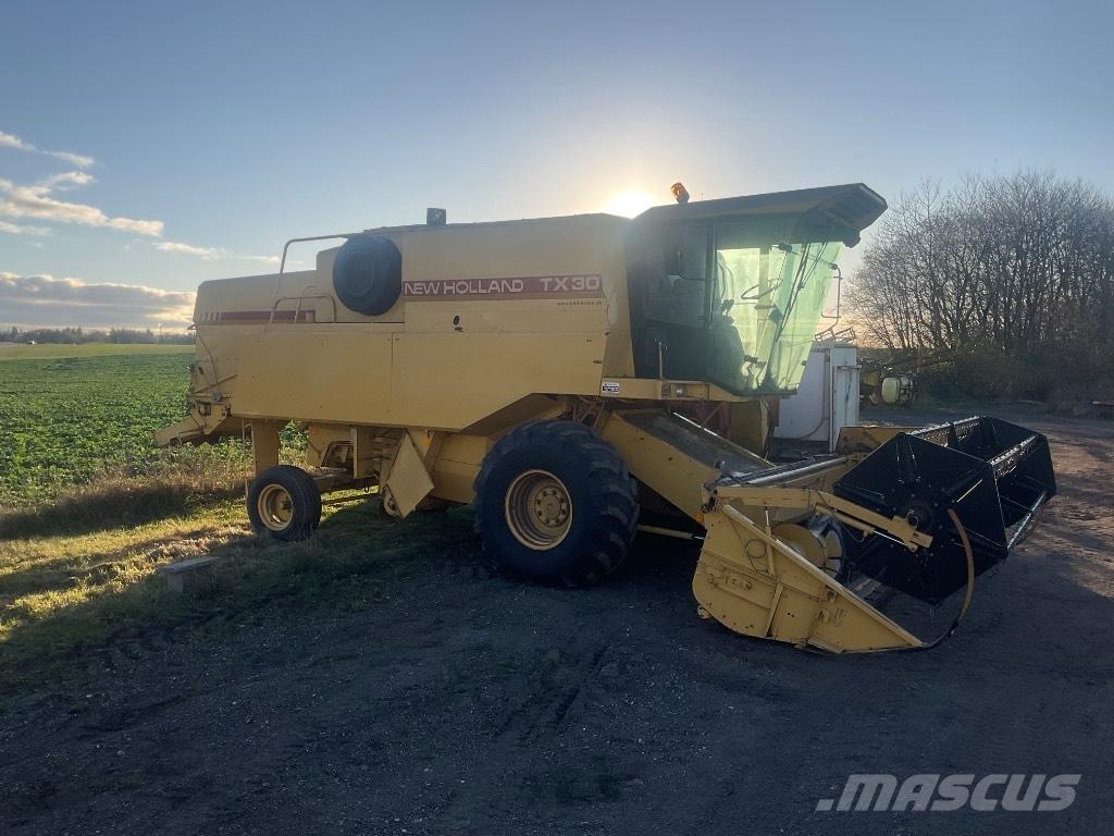 New Holland TX 30 Leikkuupuimurit