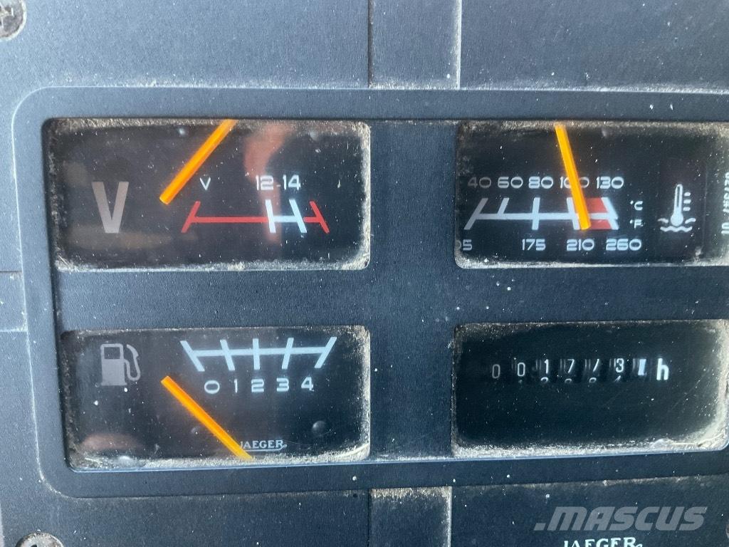 New Holland TX 30 Leikkuupuimurit