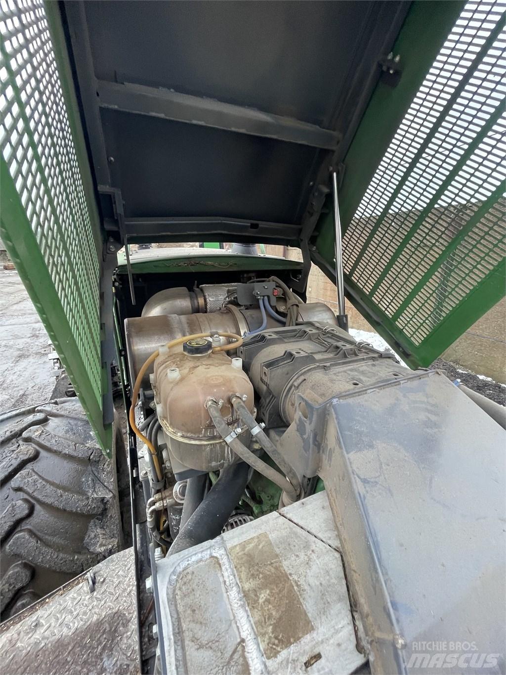 John Deere 1070 G Harvesterit