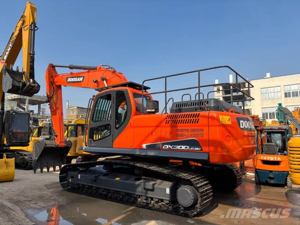 Doosan DX 300 LC - 9 C Minikaivukoneet < 7t