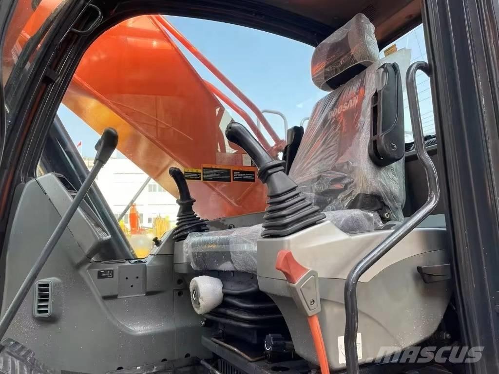 Doosan DX 300 LC - 9 C Minikaivukoneet < 7t