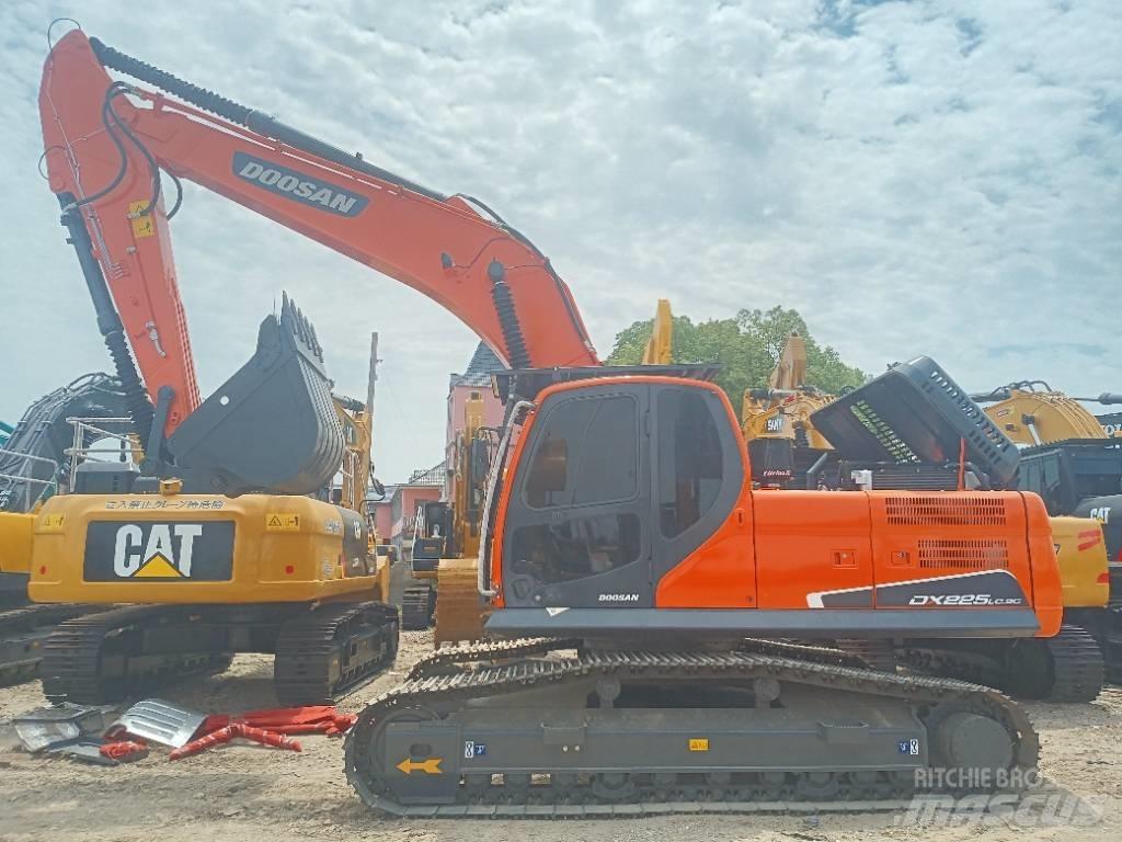 Doosan DX 225LC-9C Telakaivukoneet