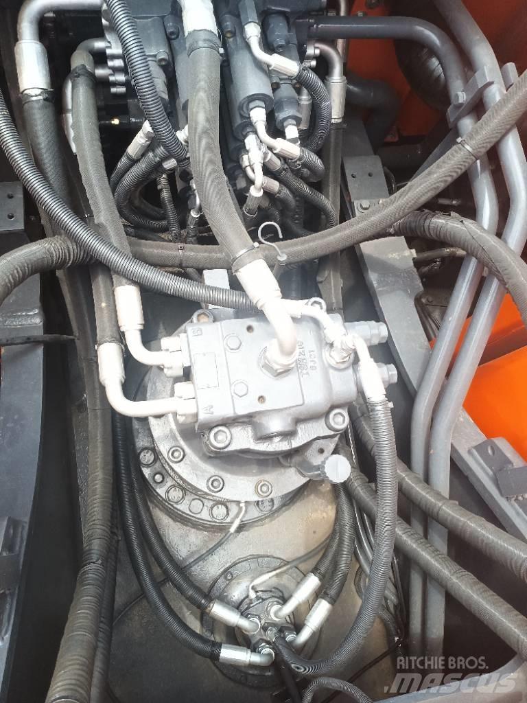 Doosan DX 225LC-9C Telakaivukoneet