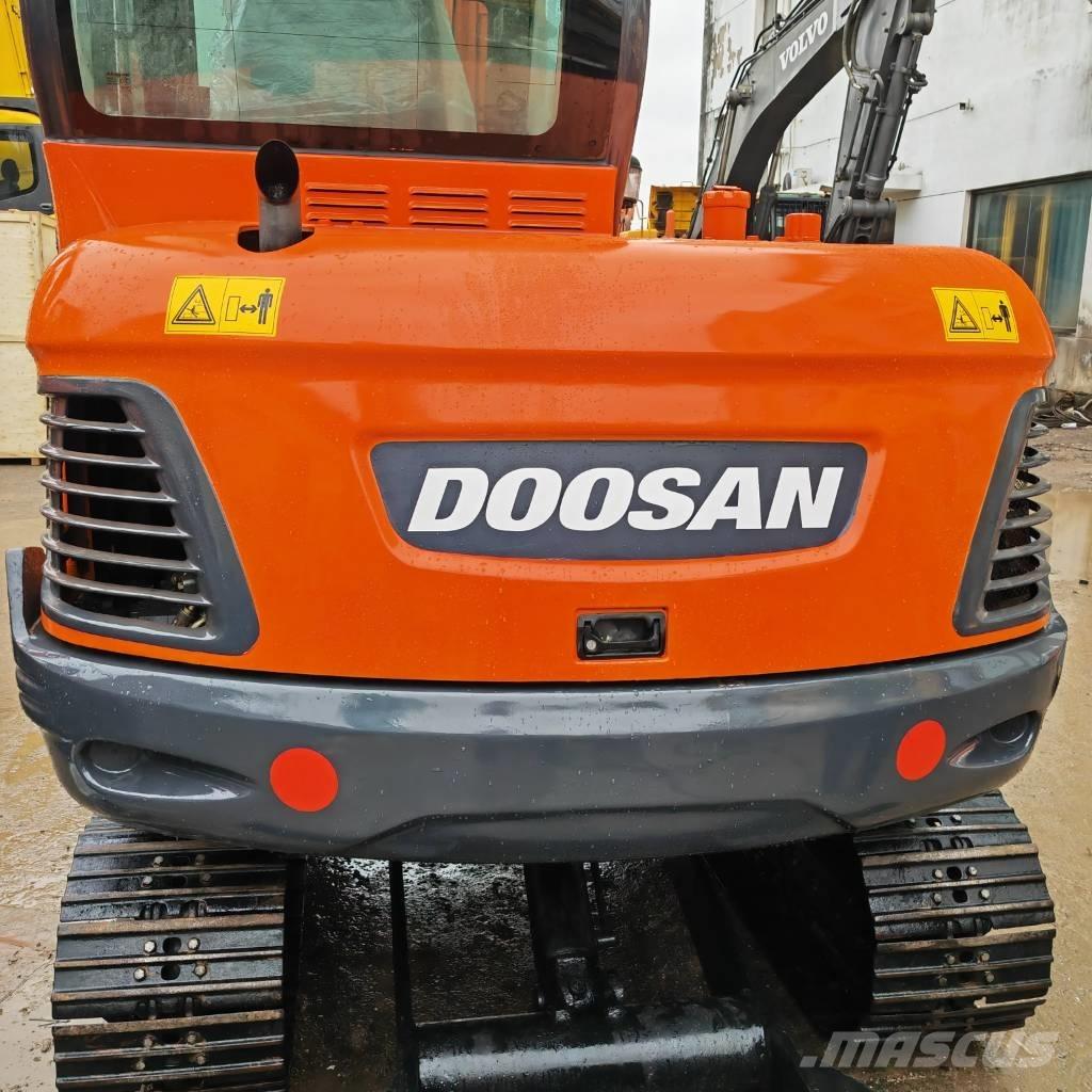 Doosan DX 55-9 C Telakaivukoneet