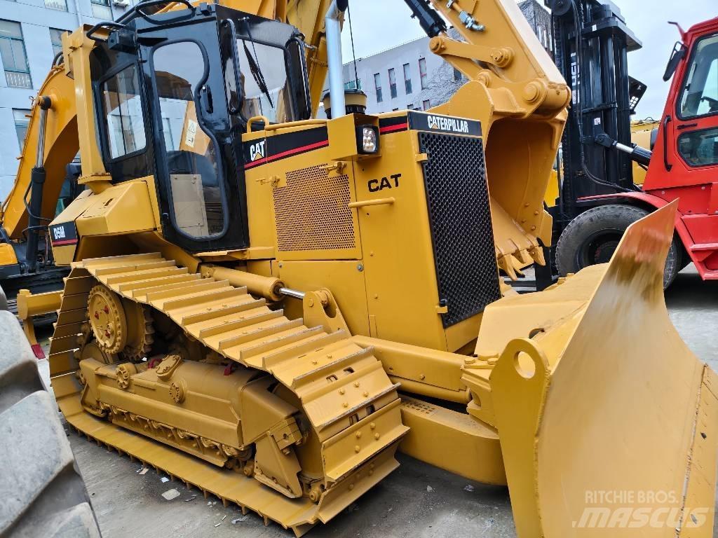 CAT D 5 M Telaketjupuskutraktorit