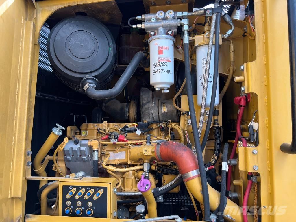 CAT 140M Tiehöylät