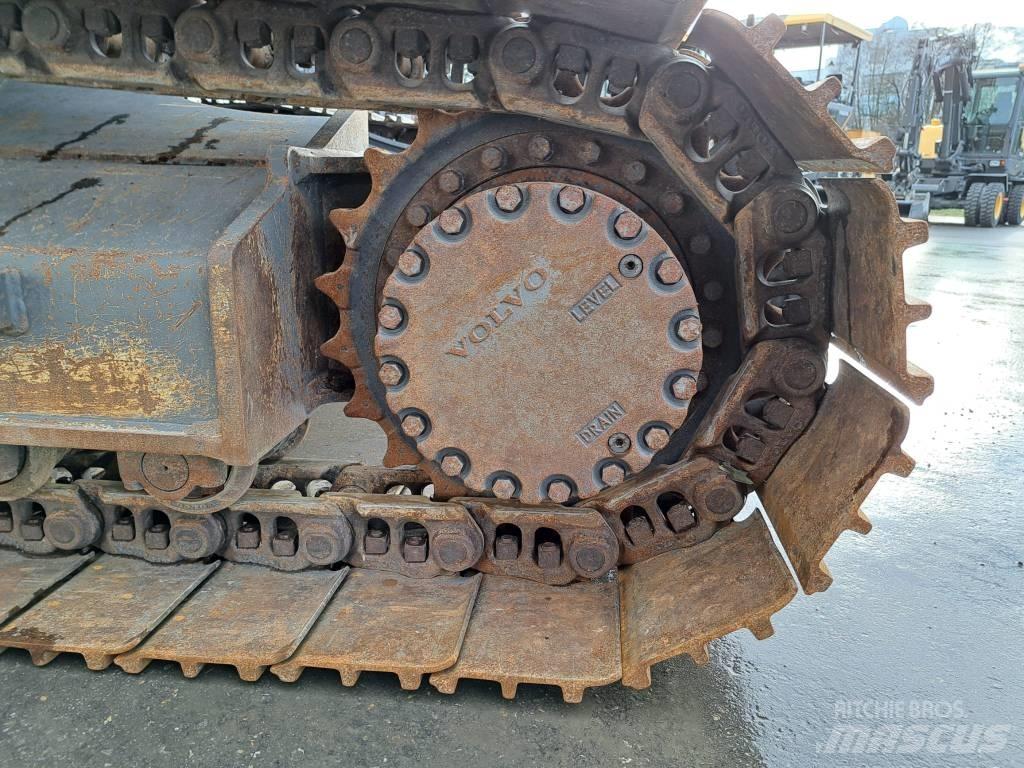 Volvo EC 200 EL Telakaivukoneet