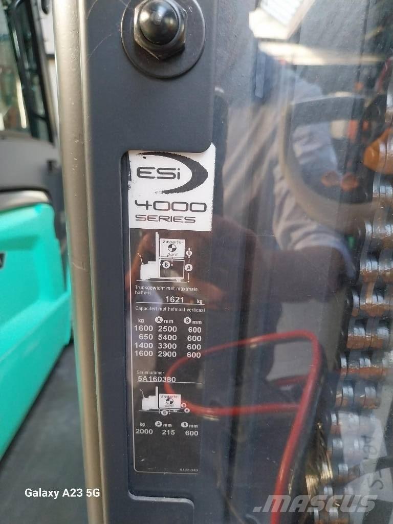 Crown ESi40001.6TT Käyden ajettavat pinoamistrukit