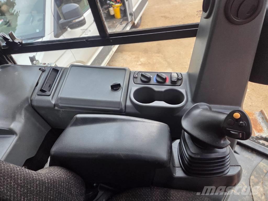 CAT D 5 K 2 LGP Telaketjupuskutraktorit