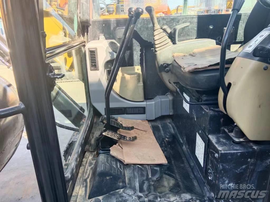 CAT 307 Telakaivukoneet