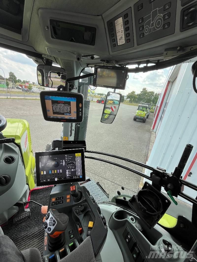 CLAAS Axion 870 Traktorit