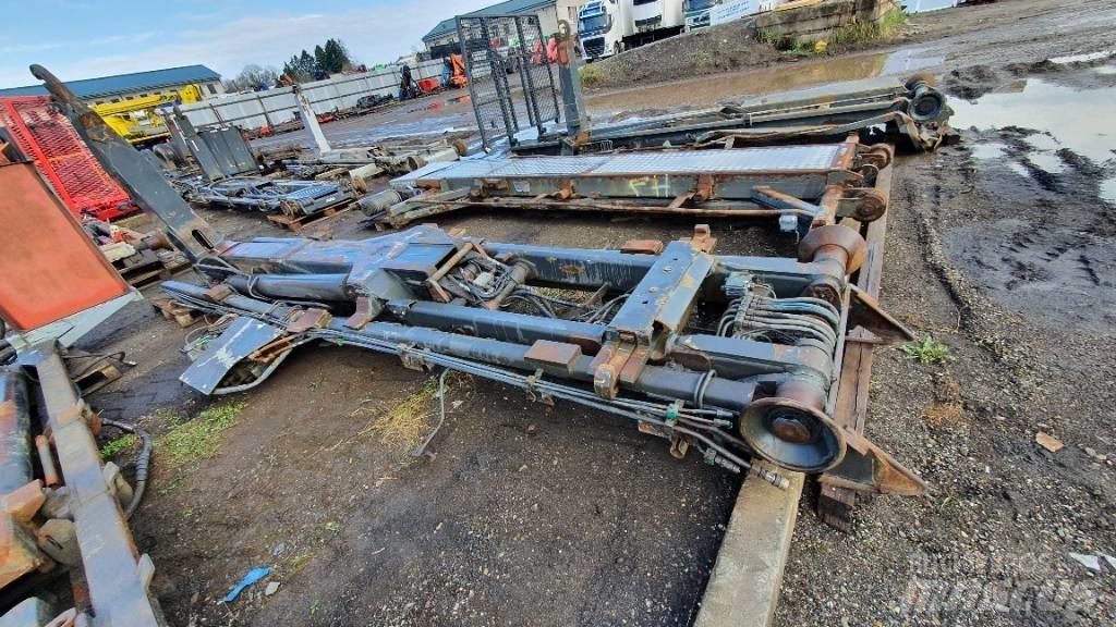  Hooklift DAMAGED Koukkulavalaitteet
