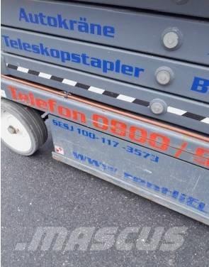 SkyJack SJ III 4626 Saksilavat