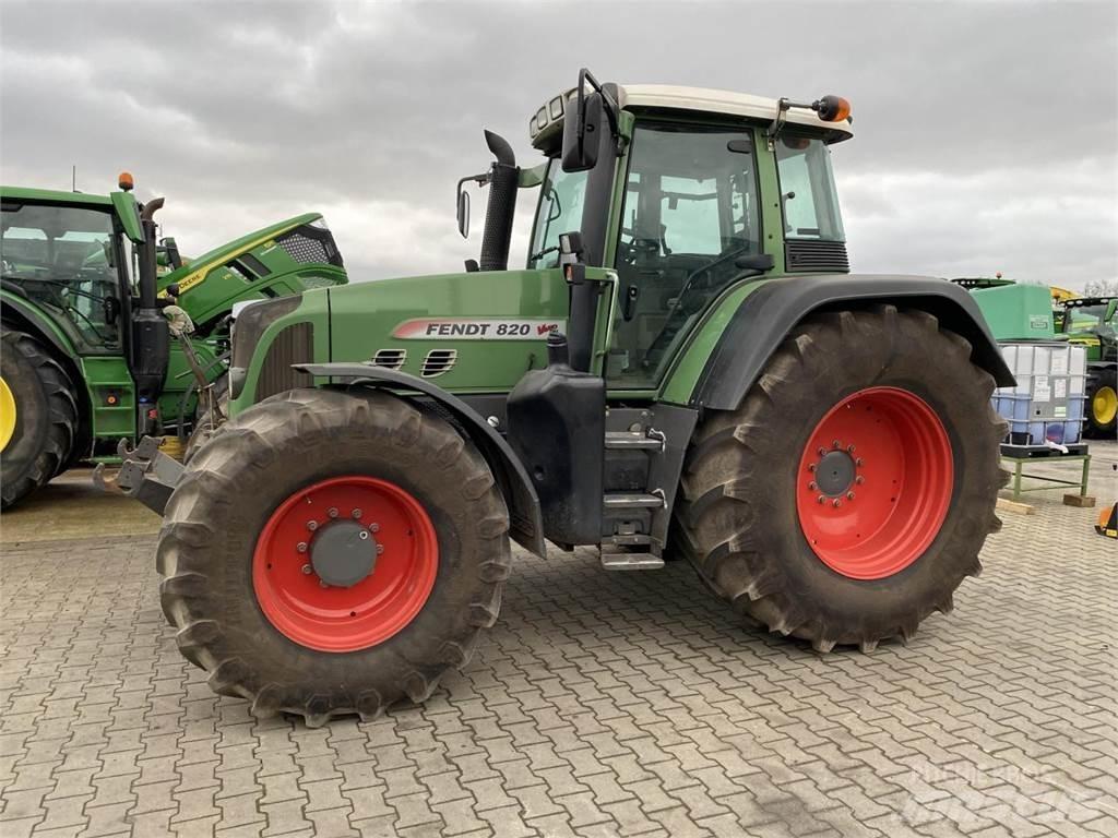 Fendt 820 Traktorit