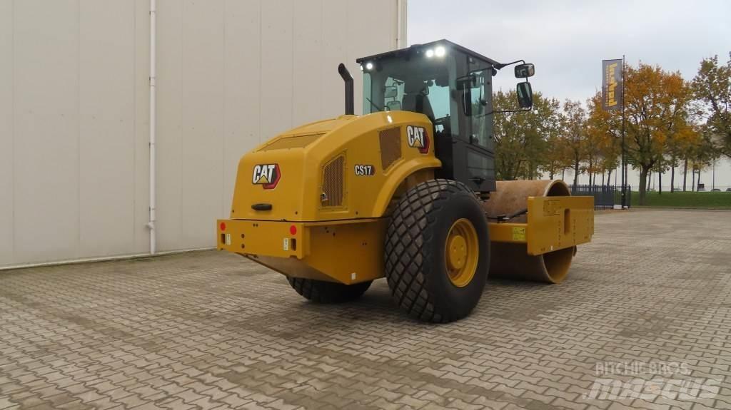 CAT CS17 Yksivalssijyrät