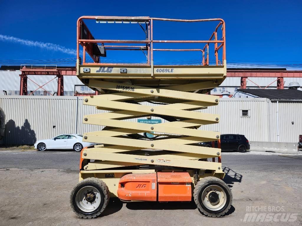 JLG 4069 LE Saksilavat