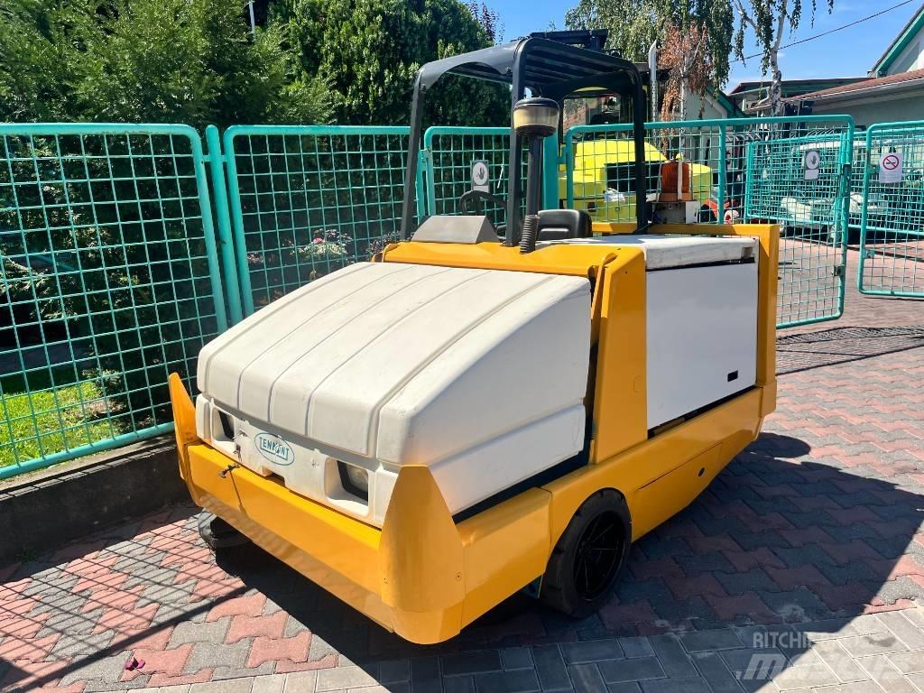 Tennant 6650D      V-2809 Muut ympäristökoneet