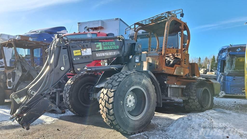 Green master 825T Teleskooppikuormaajat