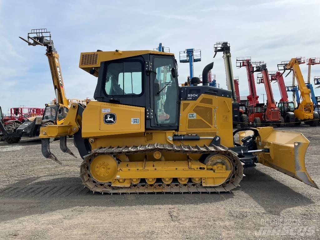 DEERE 550K Telaketjupuskutraktorit