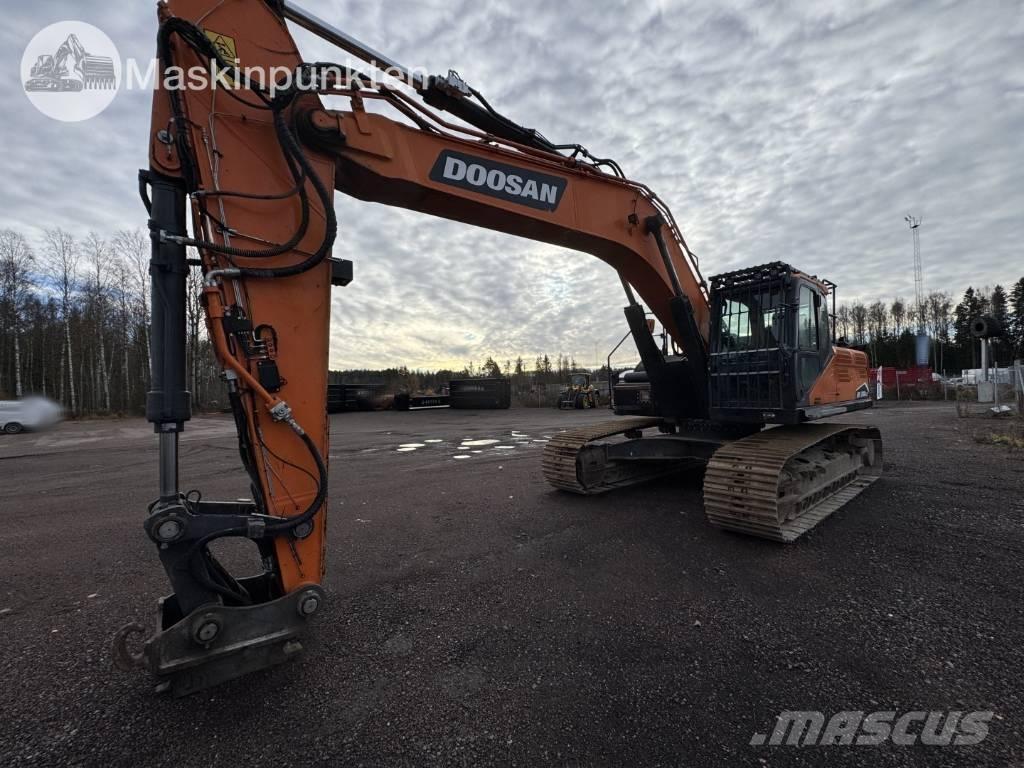 Doosan DX 300 LC Telakaivukoneet