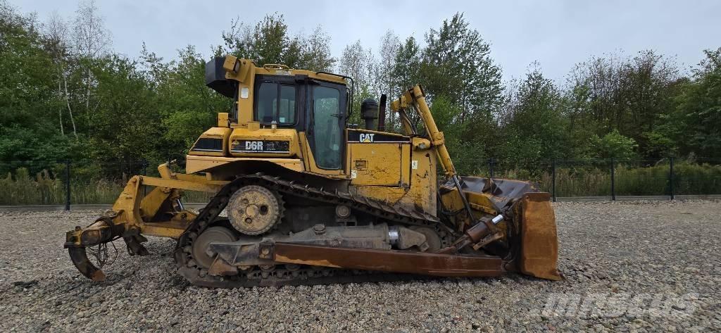 CAT D 6 R XL II Telaketjupuskutraktorit