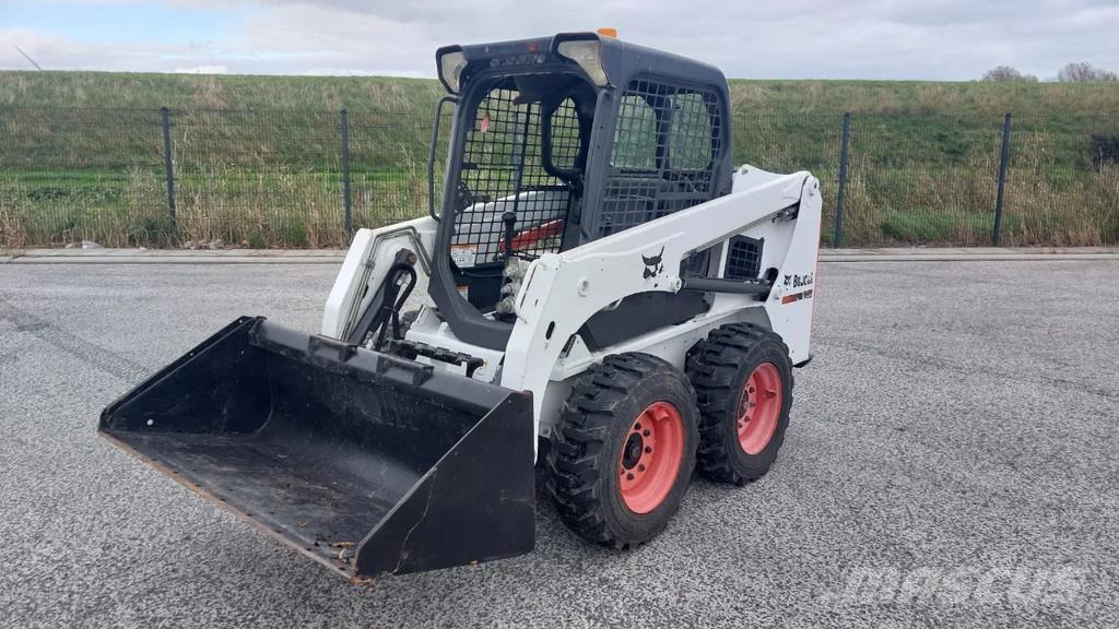 Bobcat S450 Pyöräkuormaajat