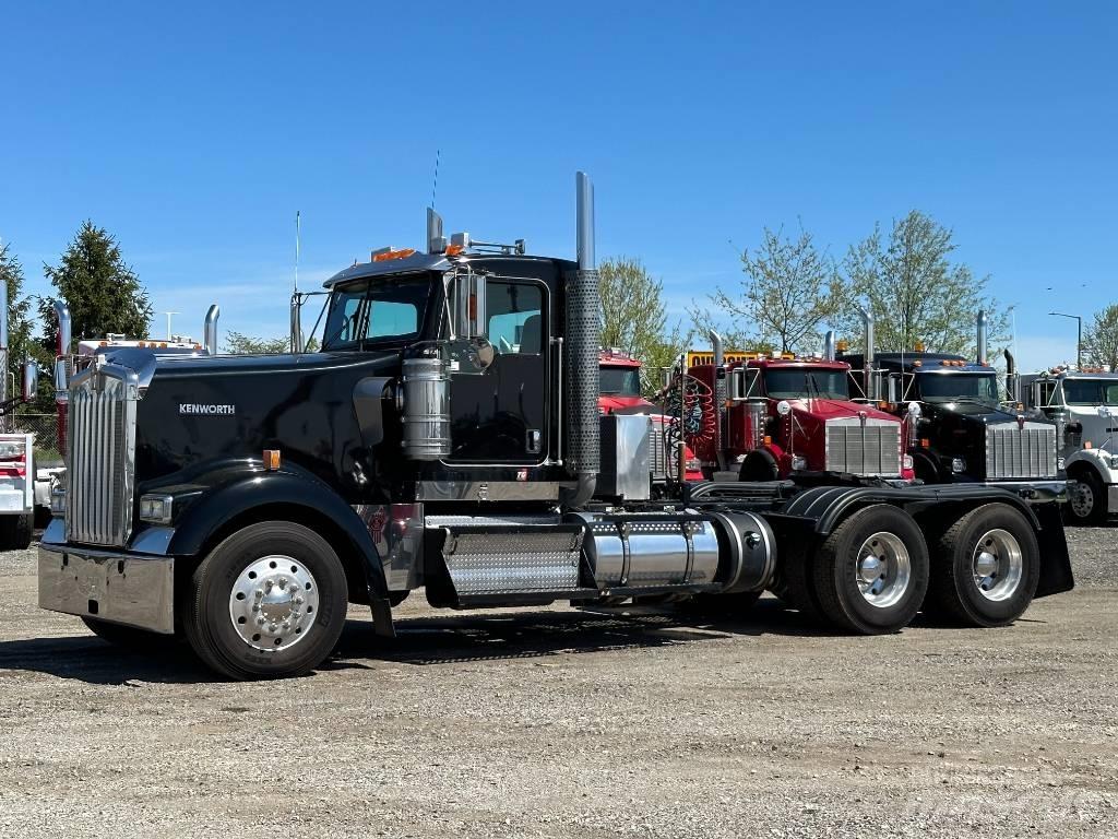 Kenworth W900 Vetopöytäautot