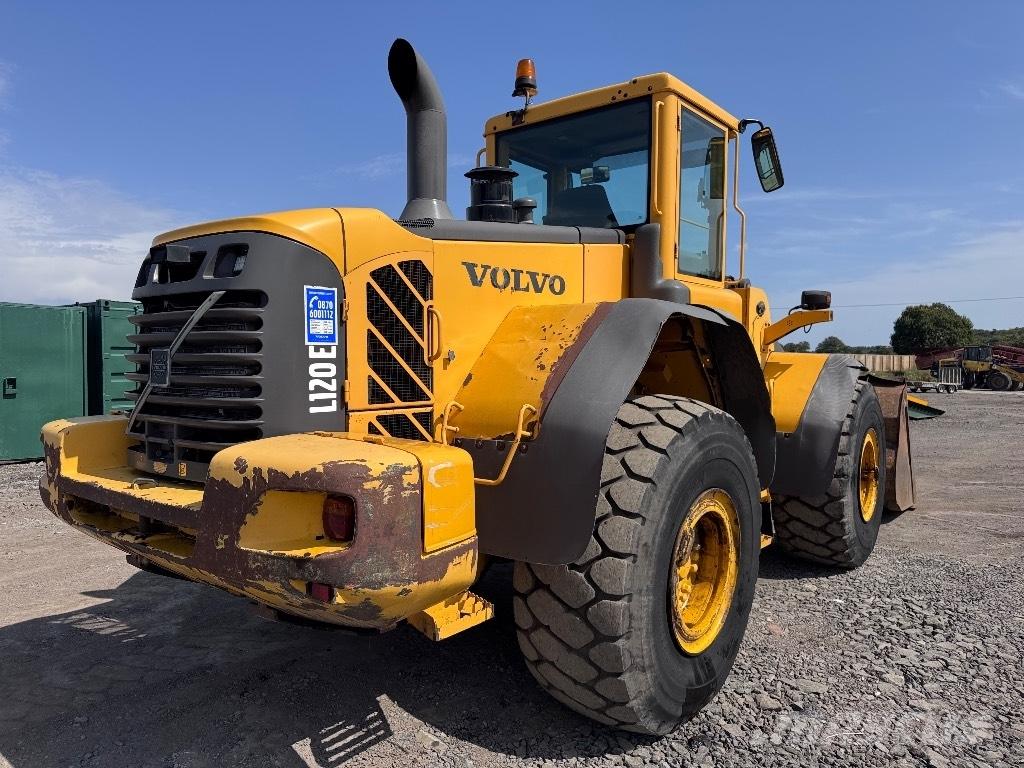 Volvo L 120 E Pyöräkuormaajat