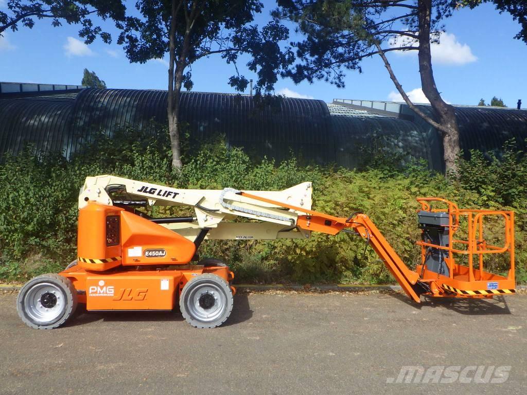 JLG E450AJ Kuukulkijat