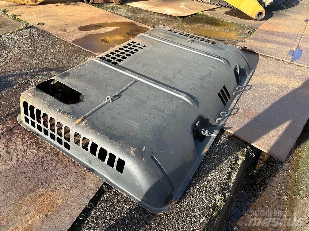 CAT 325DL hood Alusta ja jousitus