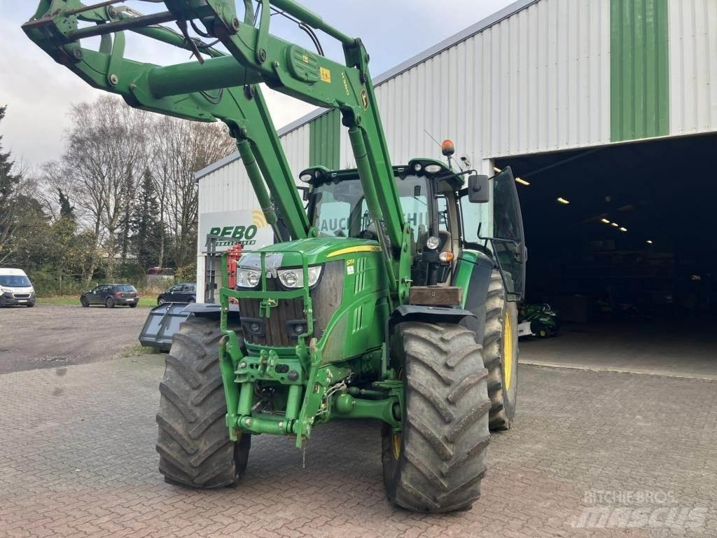 John Deere 6215R Traktorit