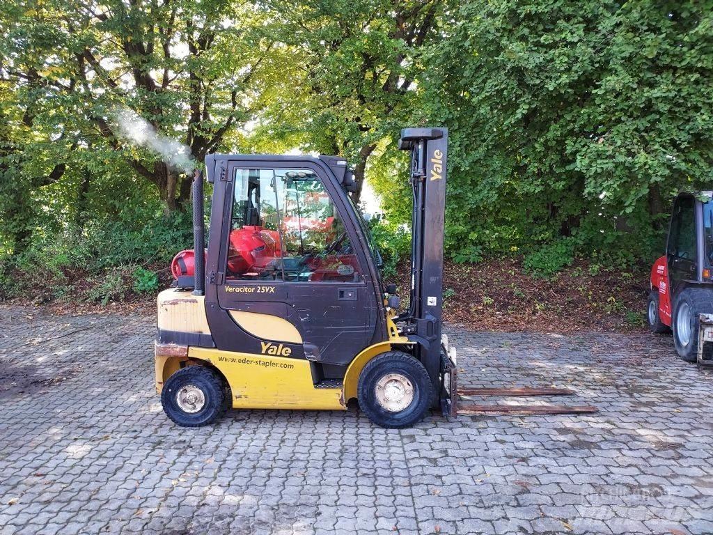 Yale GLP 25VX Nestekaasutrukit