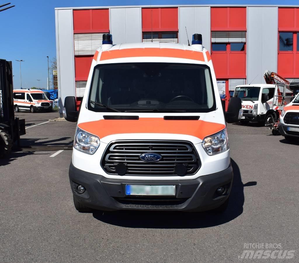 Ford Transit Ambulanssit