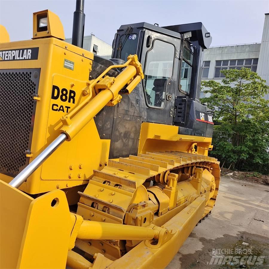 CAT D 8 R Telaketjupuskutraktorit