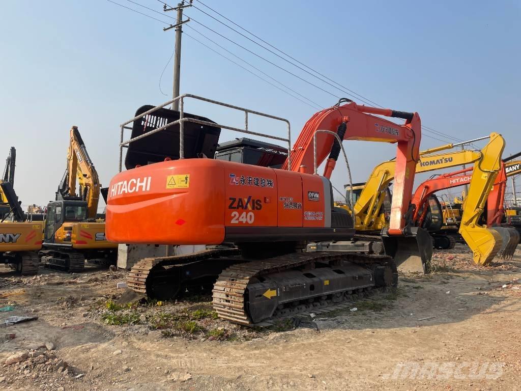 Hitachi ZX 240 Telakaivukoneet